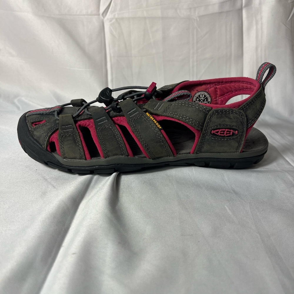 Keen Clearwater CNX Grey & Pink Sandals 6.5 - Picture 10 of 12